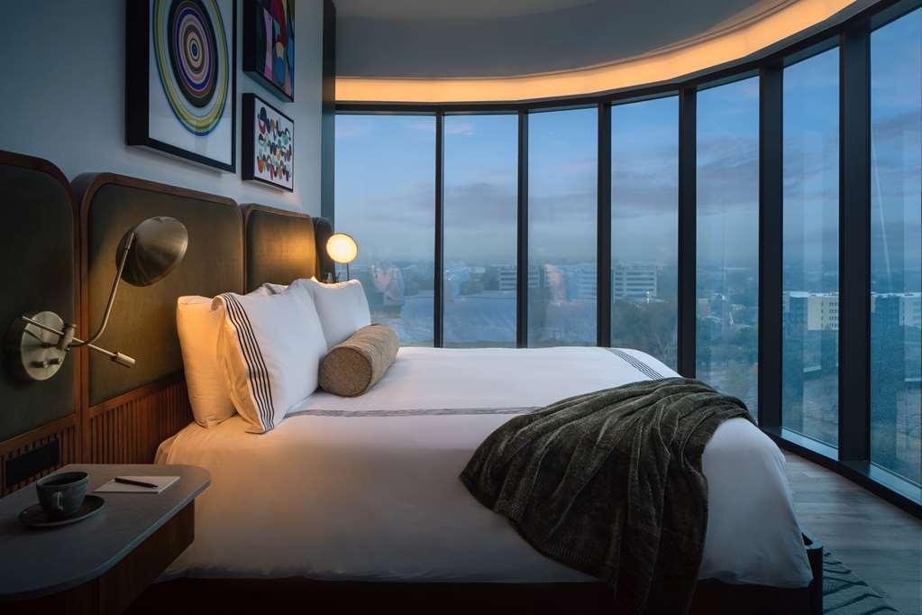 Thompson Houston, By Hyatt Hotel Szoba fotó